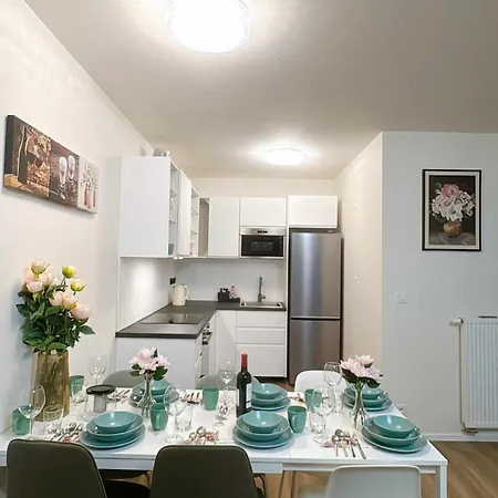 New 5 Apartamento Praga